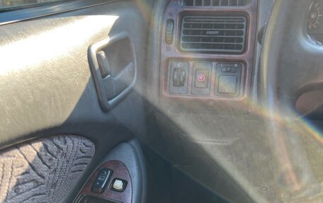 Toyota Avensis III рестайлинг, 1998 год, 170 000 рублей, 8 фотография