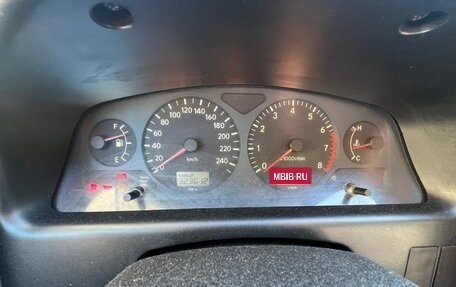 Toyota Avensis III рестайлинг, 1998 год, 170 000 рублей, 6 фотография