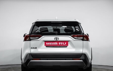 Toyota RAV4, 2022 год, 2 989 000 рублей, 7 фотография