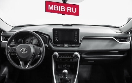 Toyota RAV4, 2022 год, 2 989 000 рублей, 11 фотография