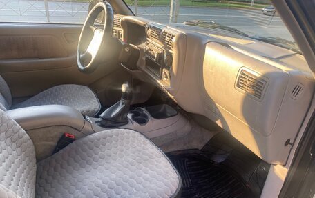 Chevrolet Blazer II рестайлинг, 1998 год, 280 000 рублей, 17 фотография