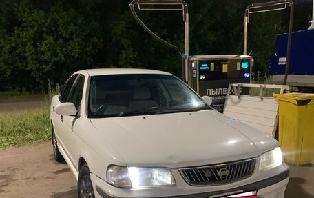 Nissan Sunny B15, 2000 год, 210 000 рублей, 3 фотография