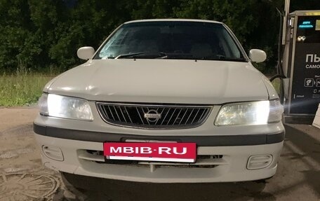 Nissan Sunny B15, 2000 год, 210 000 рублей, 2 фотография