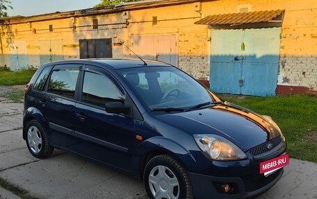 Ford Fiesta, 2006 год, 450 000 рублей, 3 фотография