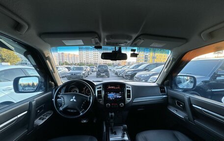 Mitsubishi Pajero IV, 2015 год, 2 499 000 рублей, 13 фотография