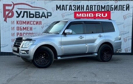 Mitsubishi Pajero IV, 2015 год, 2 499 000 рублей, 3 фотография