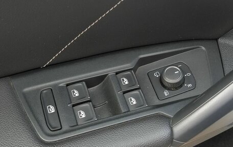 Volkswagen Tiguan II, 2021 год, 3 600 000 рублей, 8 фотография