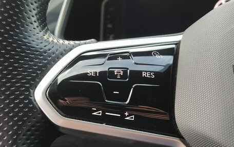 Volkswagen Tiguan II, 2021 год, 3 600 000 рублей, 12 фотография
