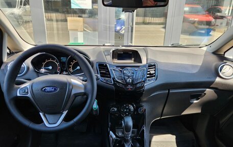 Ford Fiesta, 2015 год, 870 000 рублей, 15 фотография