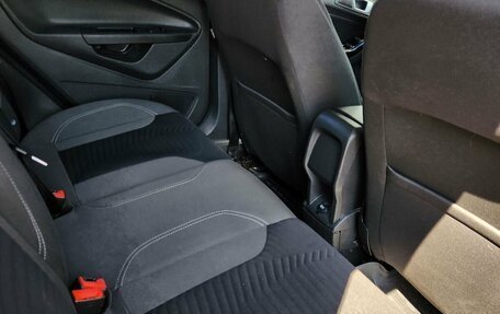 Ford Fiesta, 2015 год, 870 000 рублей, 19 фотография