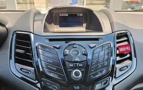 Ford Fiesta, 2015 год, 870 000 рублей, 10 фотография