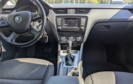Skoda Octavia, 2015 год, 1 300 000 рублей, 19 фотография