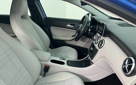 Mercedes-Benz A-Класс, 2015 год, 1 450 000 рублей, 14 фотография