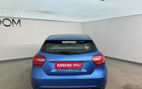 Mercedes-Benz A-Класс, 2015 год, 1 450 000 рублей, 4 фотография