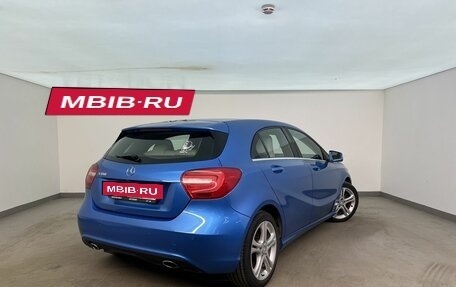 Mercedes-Benz A-Класс, 2015 год, 1 450 000 рублей, 2 фотография