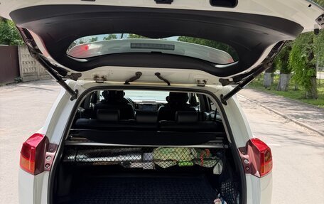 Toyota RAV4, 2014 год, 2 200 000 рублей, 9 фотография