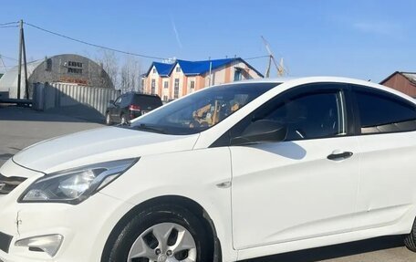 Hyundai Solaris II рестайлинг, 2015 год, 980 000 рублей, 3 фотография
