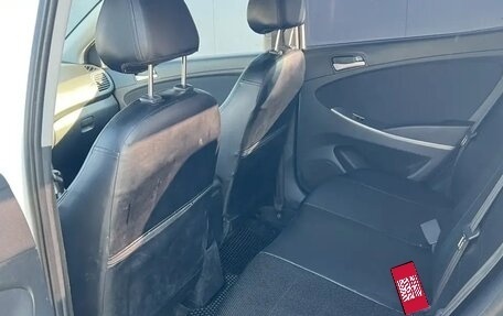Hyundai Solaris II рестайлинг, 2015 год, 980 000 рублей, 6 фотография