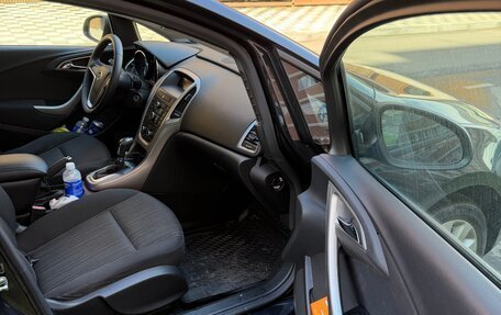 Opel Astra J, 2011 год, 600 000 рублей, 3 фотография