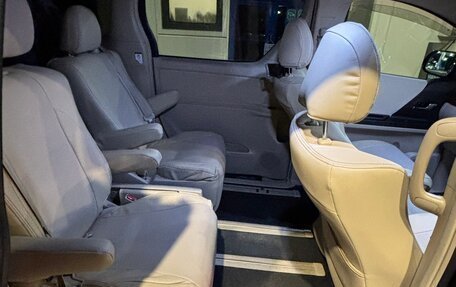 Toyota Alphard III, 2009 год, 2 200 000 рублей, 6 фотография