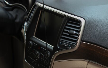 Jeep Grand Cherokee, 2014 год, 3 100 000 рублей, 21 фотография