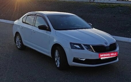 Skoda Octavia, 2020 год, 1 850 000 рублей, 2 фотография