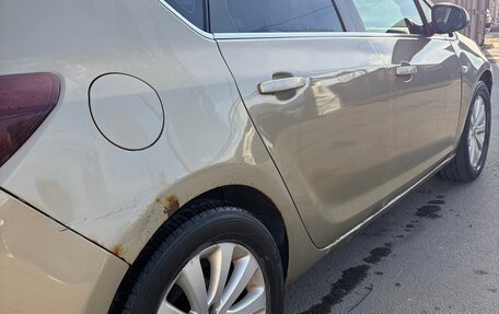 Opel Astra J, 2011 год, 490 000 рублей, 12 фотография