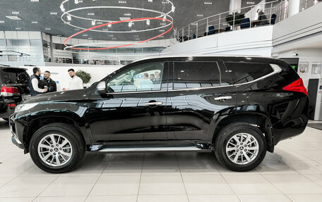 Mitsubishi Pajero Sport III рестайлинг, 2019 год, 3 750 000 рублей, 10 фотография