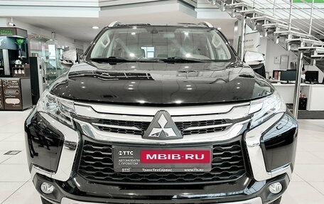 Mitsubishi Pajero Sport III рестайлинг, 2019 год, 3 750 000 рублей, 2 фотография