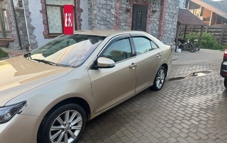 Toyota Camry, 2012 год, 980 000 рублей, 4 фотография