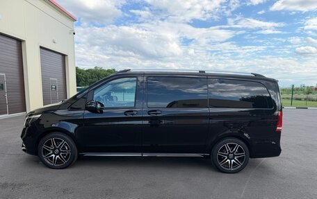 Mercedes-Benz V-Класс, 2024 год, 9 700 000 рублей, 3 фотография