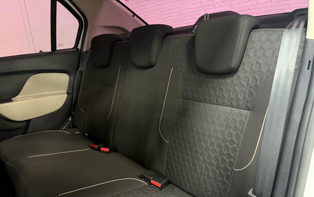 Renault Logan II, 2018 год, 890 000 рублей, 9 фотография