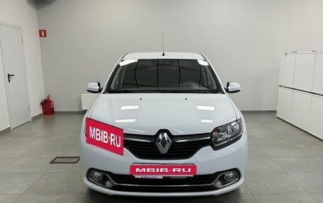 Renault Logan II, 2018 год, 890 000 рублей, 5 фотография