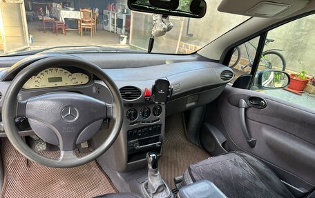 Mercedes-Benz A-Класс, 2003 год, 250 000 рублей, 2 фотография