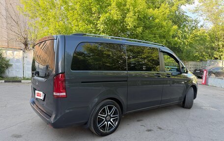Mercedes-Benz V-Класс, 2017 год, 4 650 000 рублей, 3 фотография