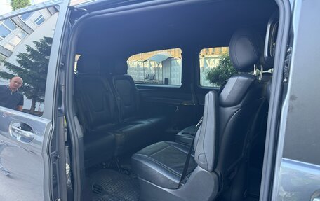 Mercedes-Benz V-Класс, 2017 год, 4 650 000 рублей, 7 фотография