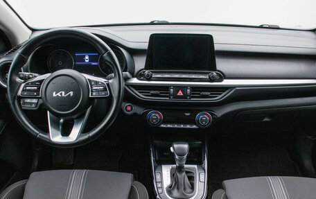 KIA Cerato IV, 2022 год, 2 130 000 рублей, 14 фотография