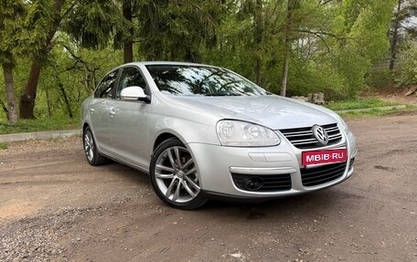 Volkswagen Jetta VI, 2008 год, 850 000 рублей, 1 фотография