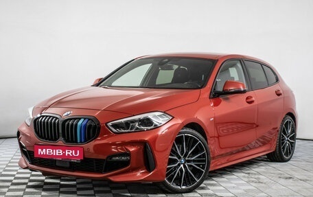 BMW 1 серия, 2021 год, 2 575 000 рублей, 2 фотография