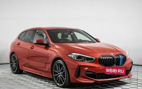BMW 1 серия, 2021 год, 2 575 000 рублей, 4 фотография