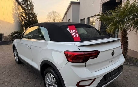Volkswagen T-Roc I, 2023 год, 2 376 741 рублей, 6 фотография