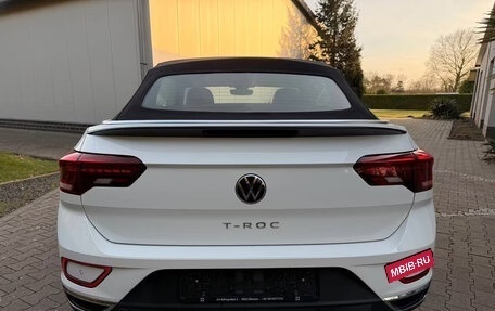 Volkswagen T-Roc I, 2023 год, 2 376 741 рублей, 7 фотография