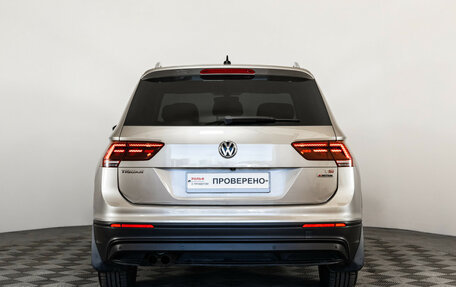 Volkswagen Tiguan II, 2017 год, 2 099 000 рублей, 7 фотография