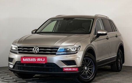 Volkswagen Tiguan II, 2017 год, 2 099 000 рублей, 2 фотография