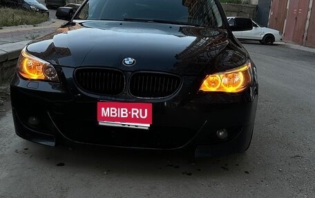BMW 5 серия, 2003 год, 650 000 рублей, 1 фотография