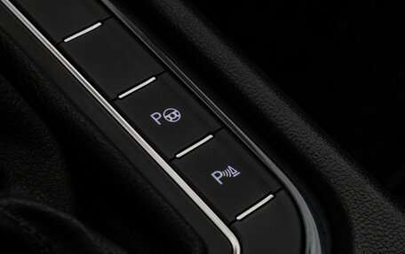 Volkswagen Tiguan II, 2017 год, 2 099 000 рублей, 20 фотография