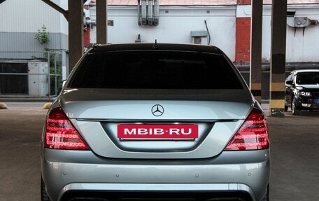 Mercedes-Benz S-Класс, 2006 год, 2 000 000 рублей, 4 фотография