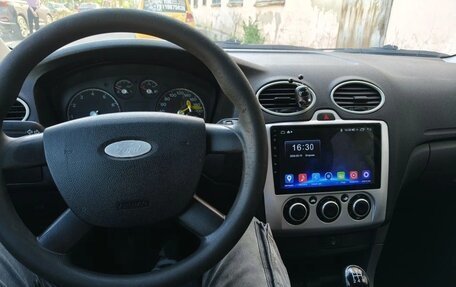 Ford Focus II рестайлинг, 2006 год, 425 000 рублей, 3 фотография