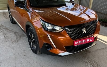 Peugeot 2008 II, 2021 год, 1 818 000 рублей, 2 фотография