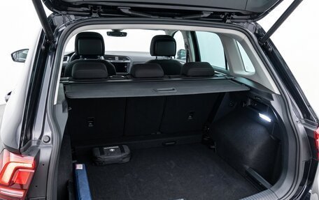 Volkswagen Tiguan II, 2022 год, 2 830 000 рублей, 6 фотография